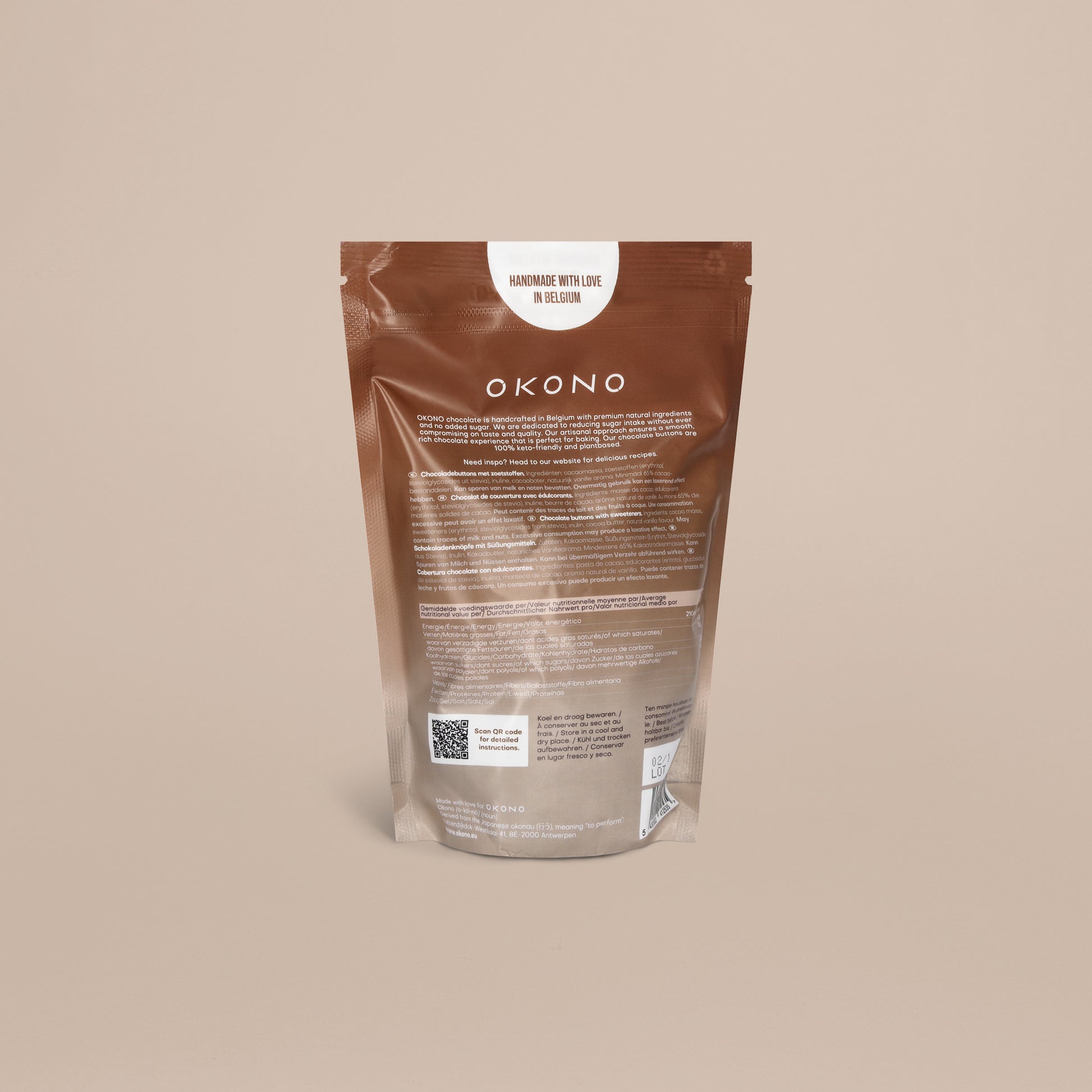 OKONO Chocolate Buttons backside package
OKONO chocolate is handcrafted in Belgium with premium natural ingredients an no added sugar